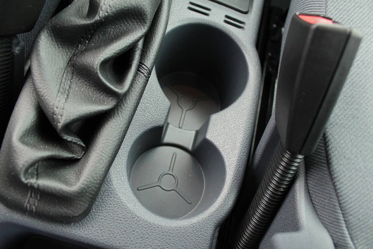 2011 Ford Transit Connect XLT cupholders