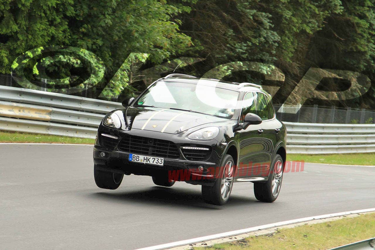 Porsche Cayenne at Flugplatz
