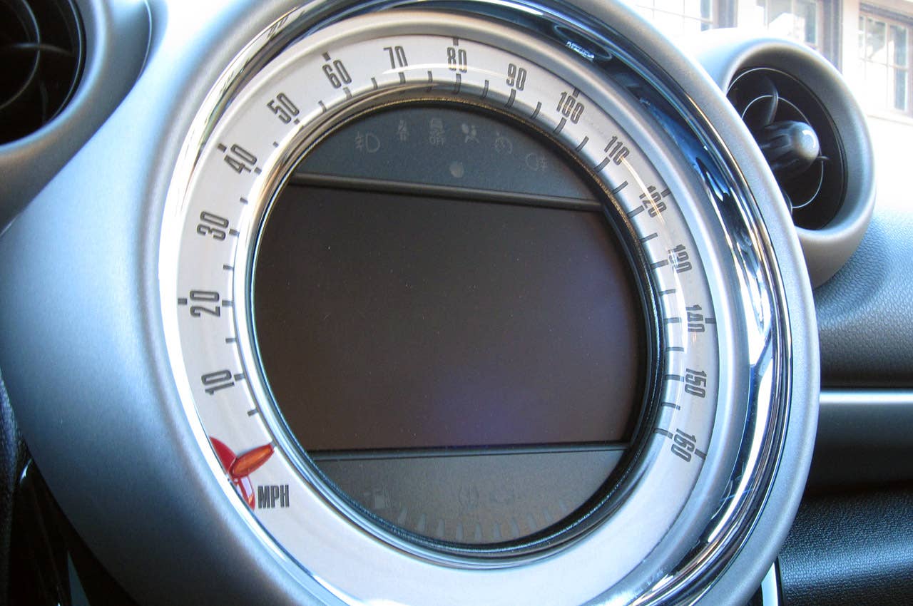 2011 Mini Cooper S Countryman All4 speedometer