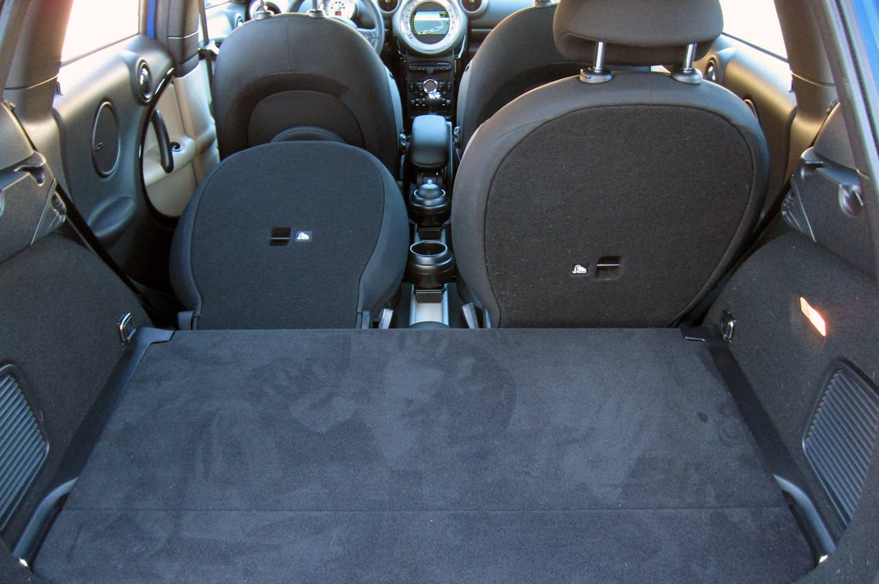 2011 Mini Cooper S Countryman All4 rear cargo area
