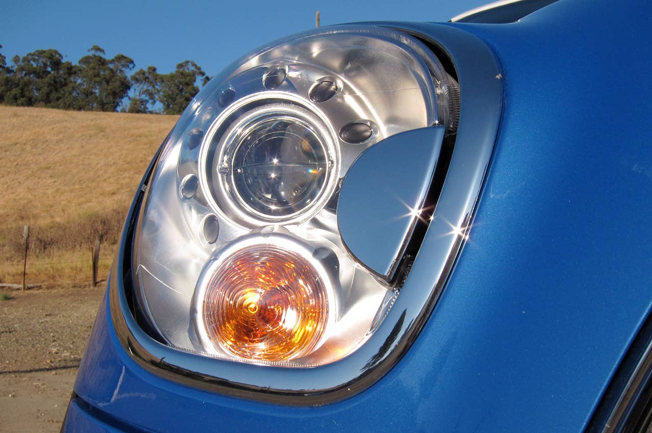 2011 Mini Cooper S Countryman All4 headlight