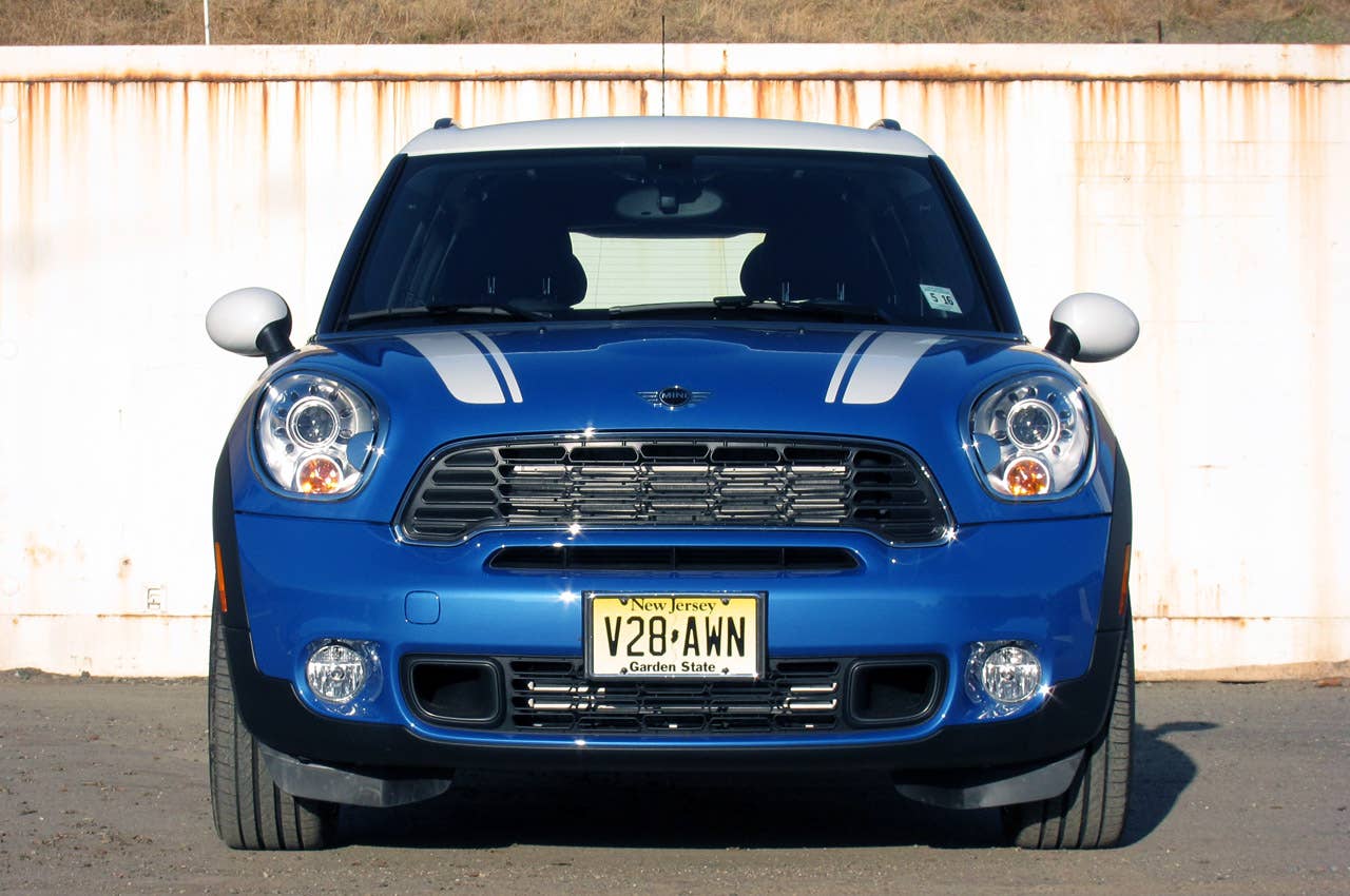 2011 Mini Cooper S Countryman All4 front view