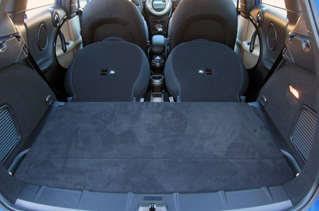 2011 Mini Cooper S Countryman All4 rear cargo area