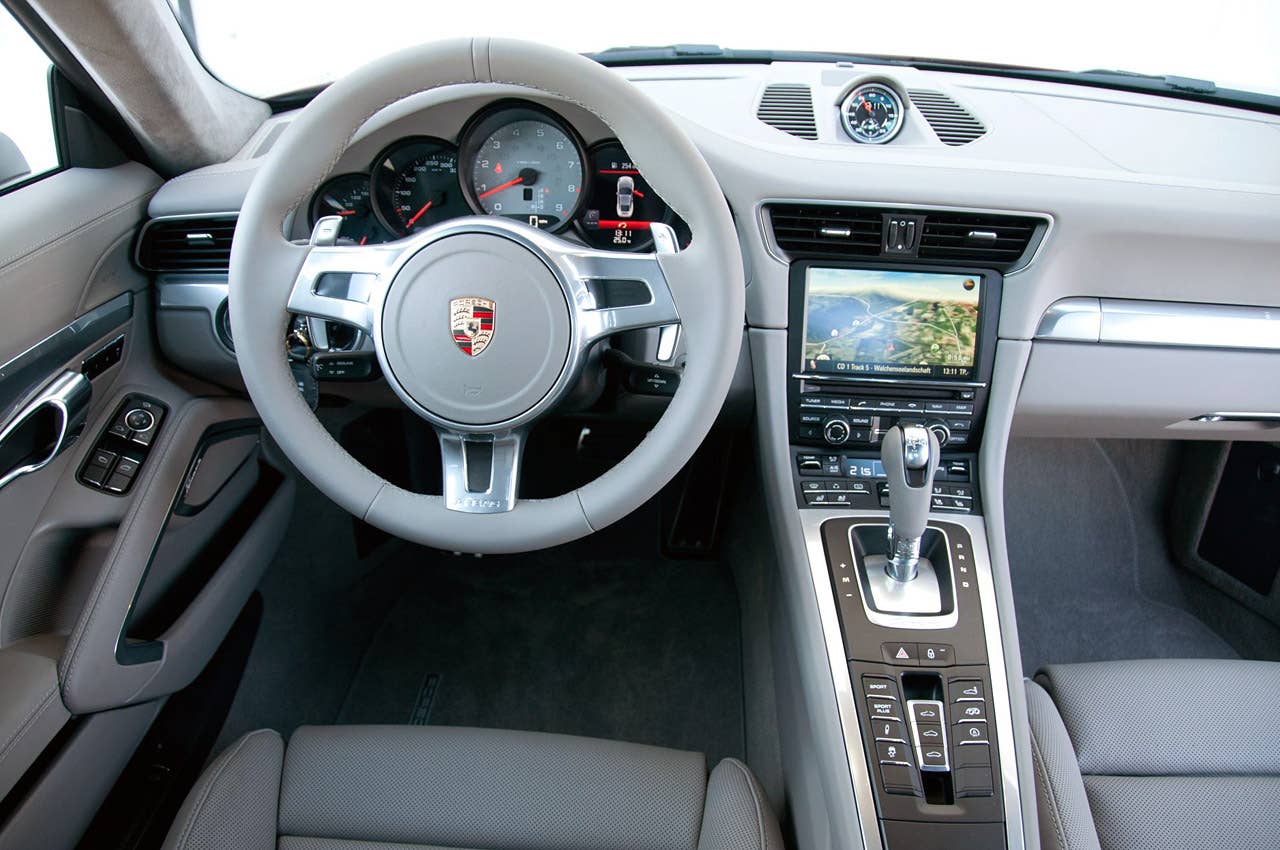 2012 Porsche 911 Carrera S interior