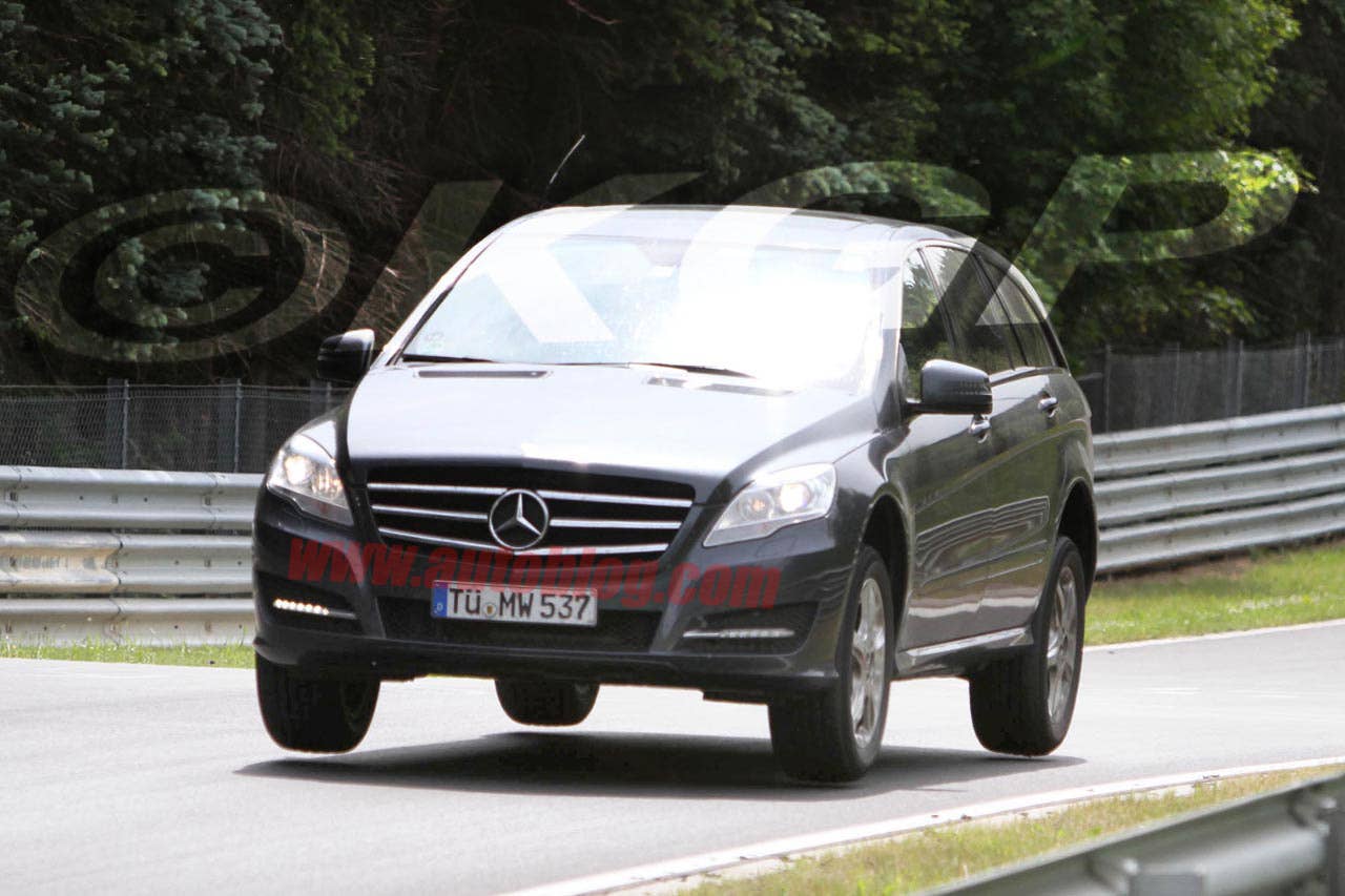 Mercedes-Benz R-Class at Flugplatz