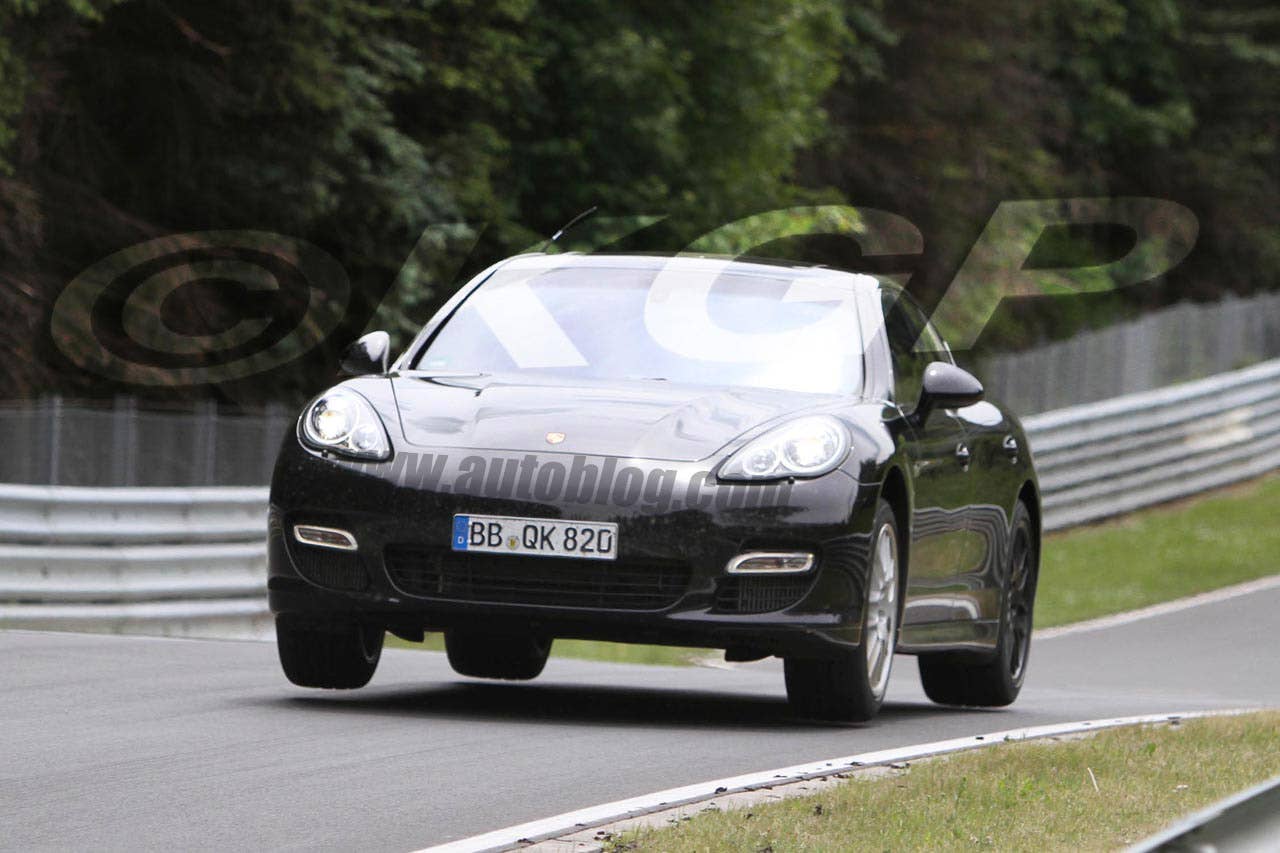 Porsche Panamera at Flugplatz