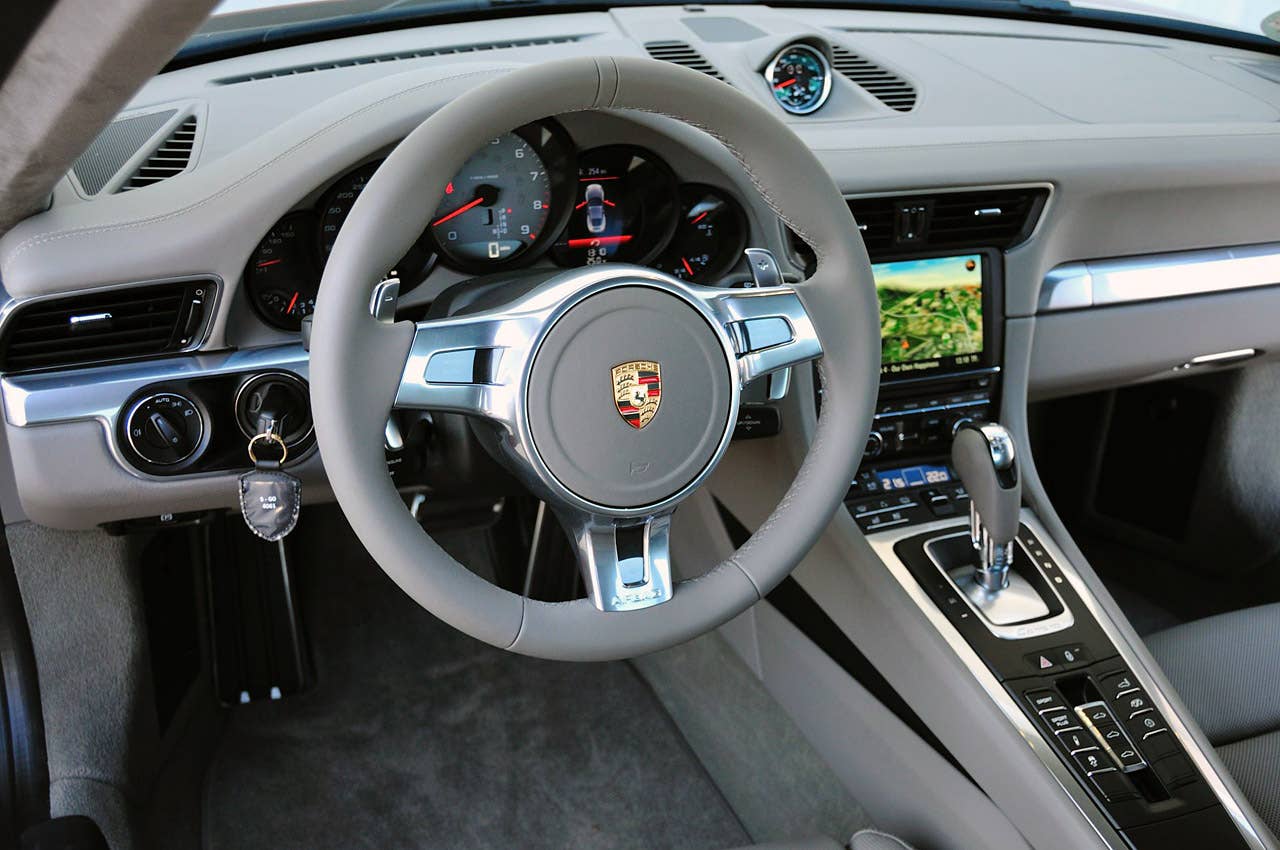2012 Porsche 911 Carrera S interior