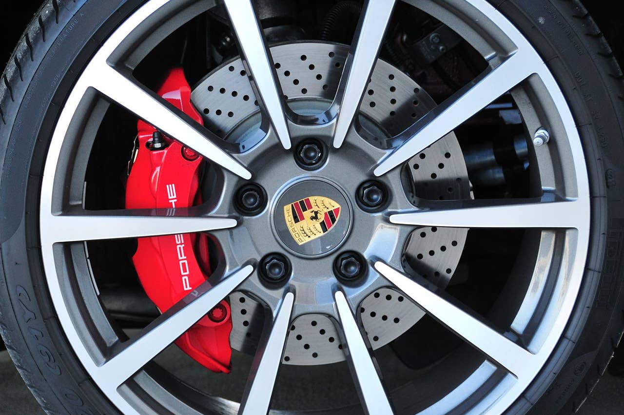 2012 Porsche 911 Carrera S wheel