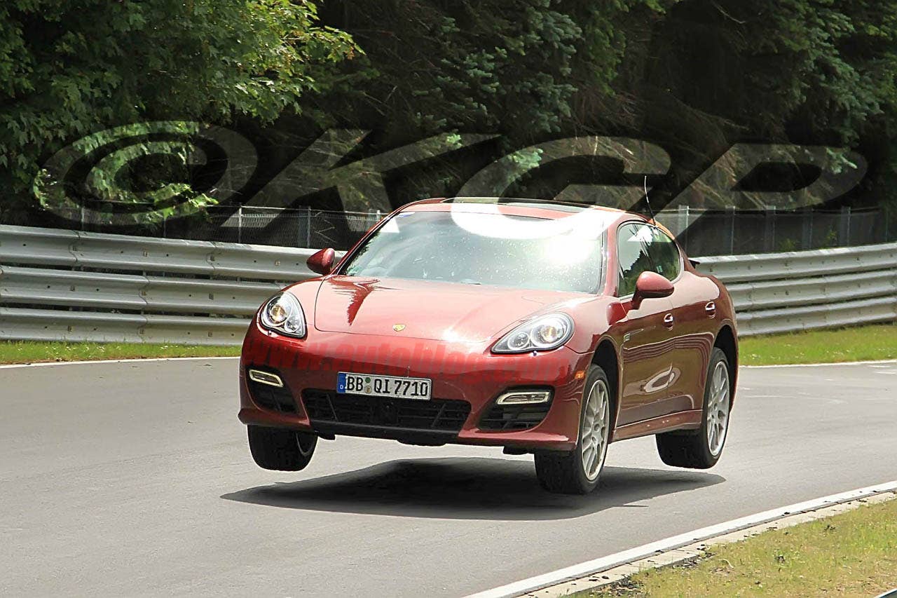 Porsche Panamera at Flugplatz
