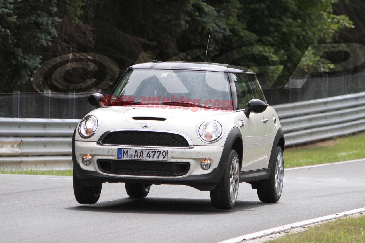 Mini Cooper at Flugplatz