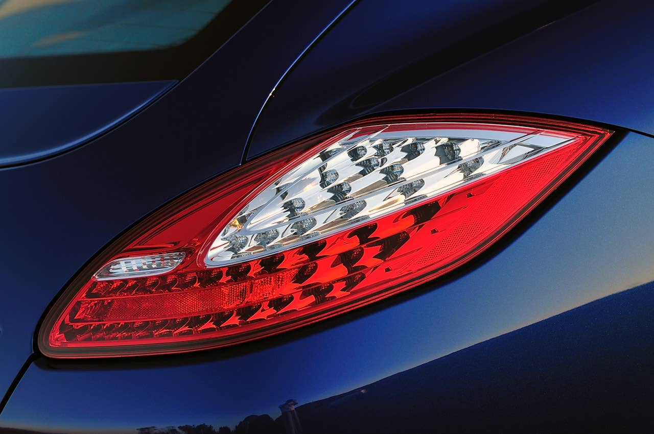 2012 Porsche Panamera Turbo S taillight