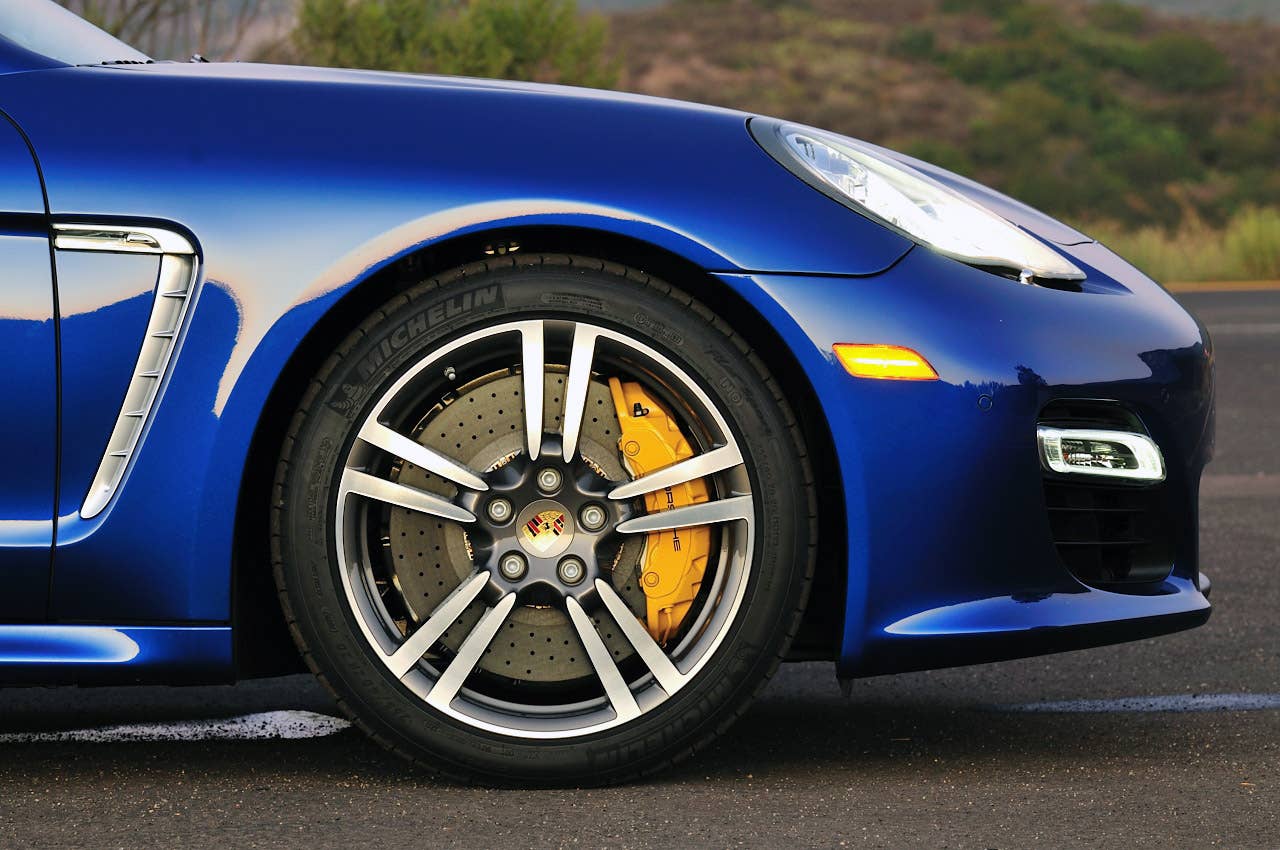 2012 Porsche Panamera Turbo S wheel
