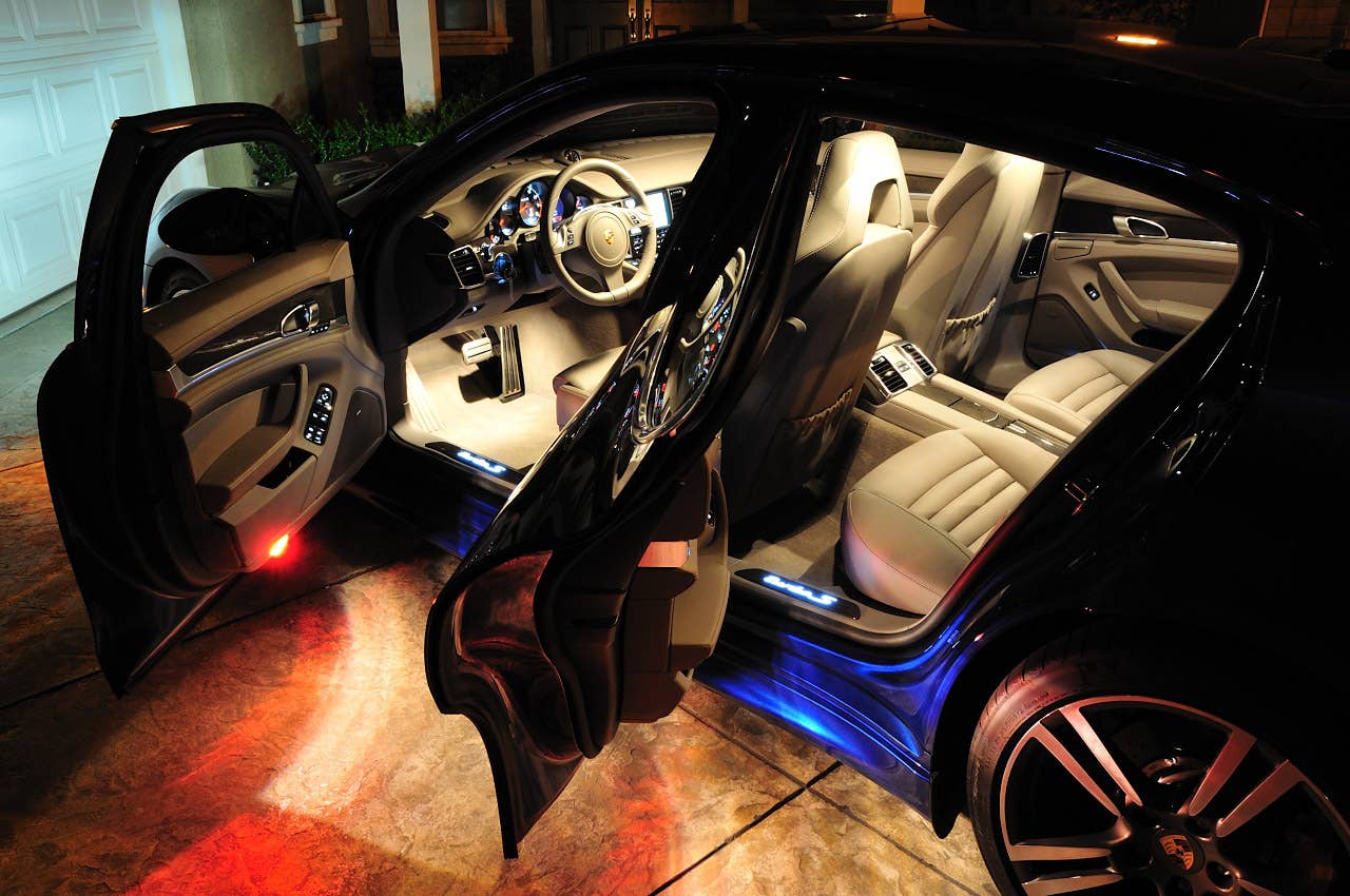 2012 Porsche Panamera Turbo S interior