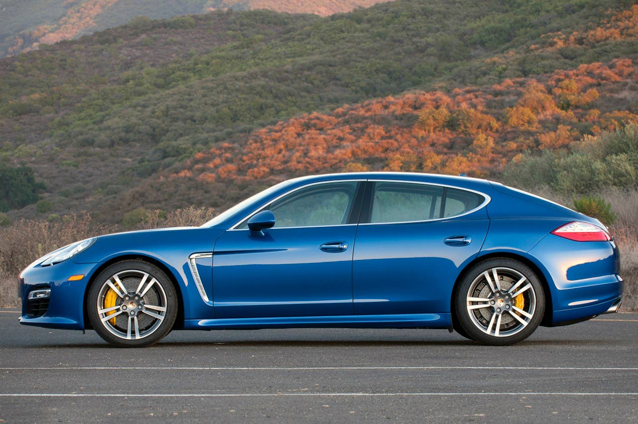 2012 Porsche Panamera Turbo S side view