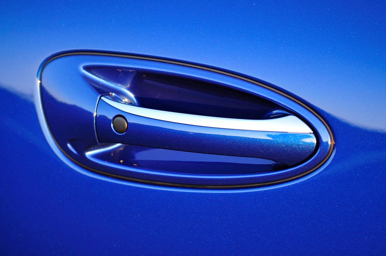 2012 Porsche Panamera Turbo S door handle