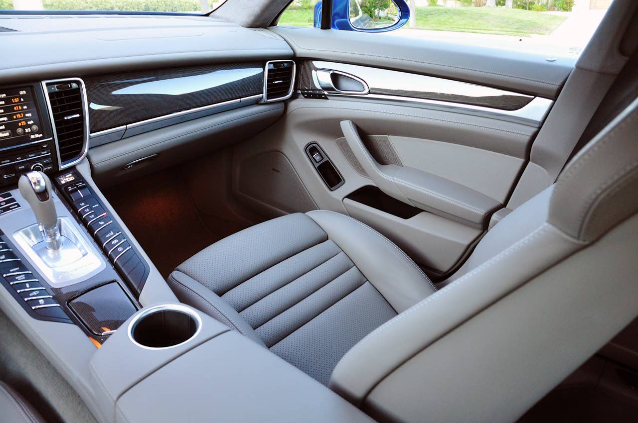 2012 Porsche Panamera Turbo S passenger seat