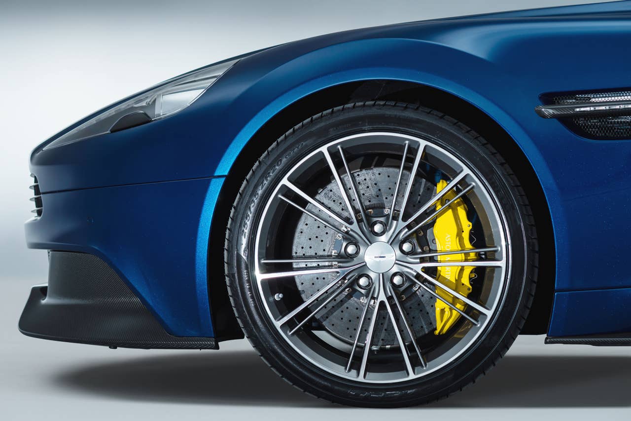 2014 Aston Martin Vanquish Volante wheels and brakes