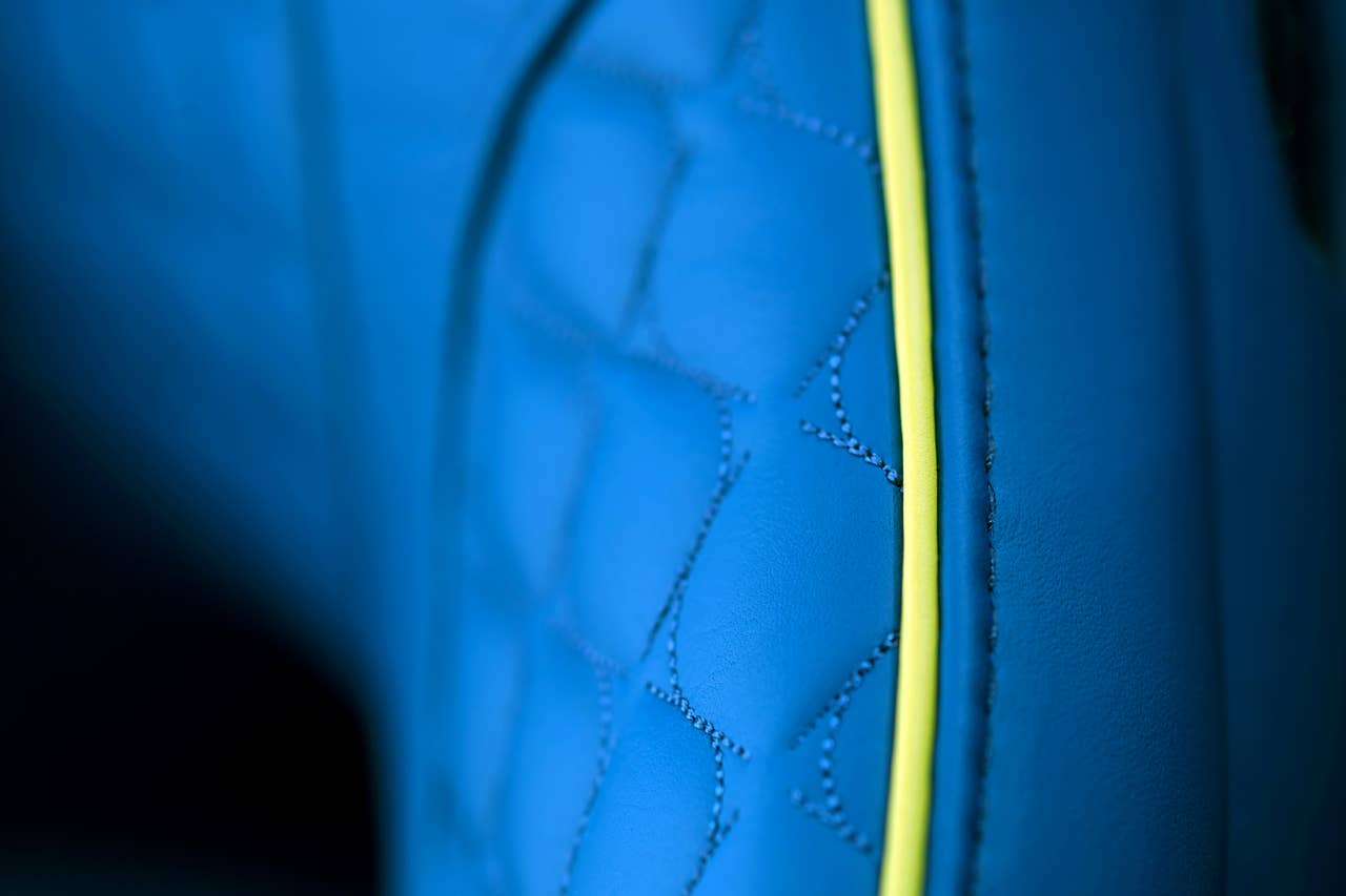 2014 Aston Martin Vanquish Volante interior