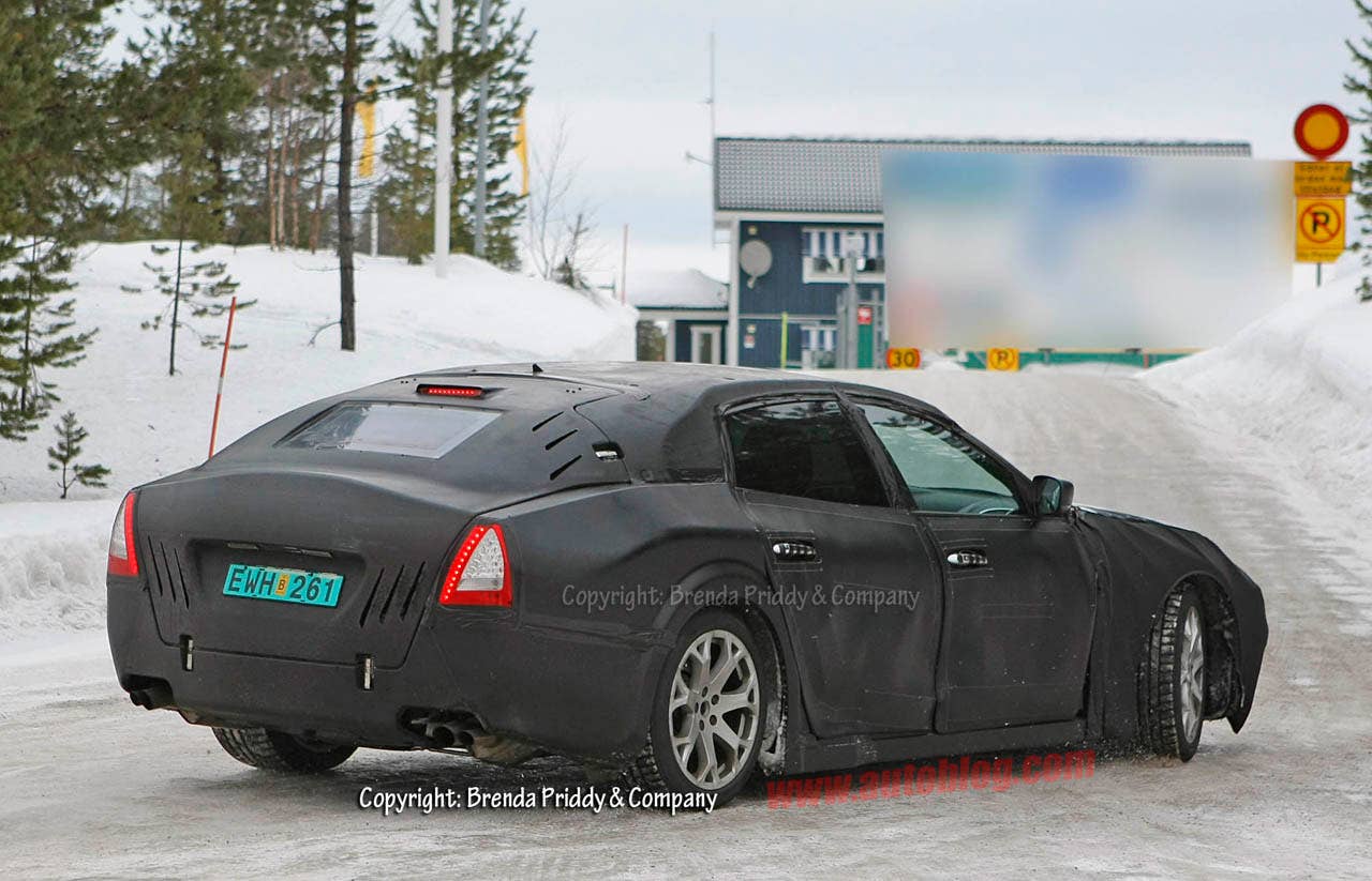 Maserati Quattroporte Spy Shots rear 3/4