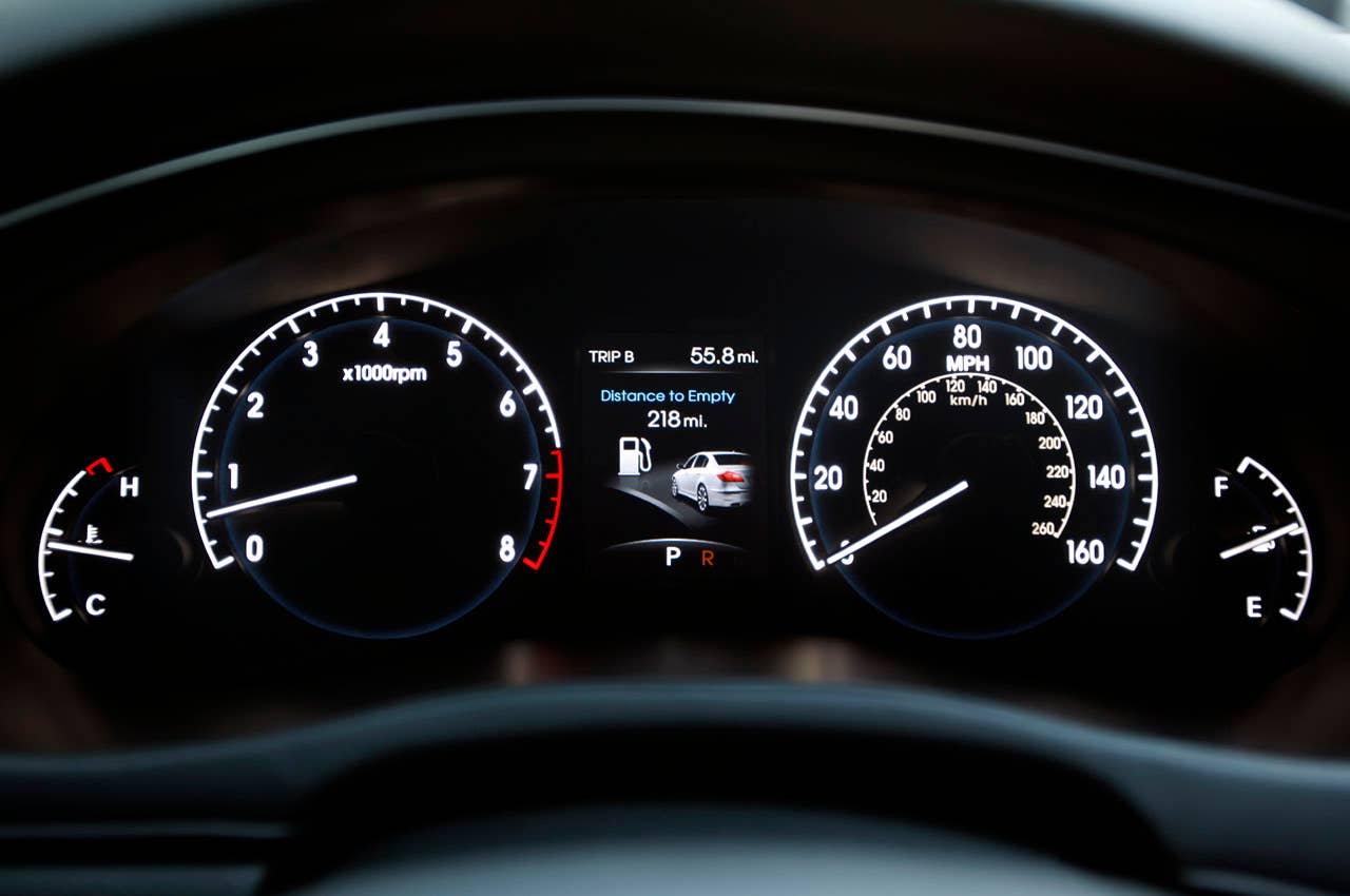 2012 Hyundai Genesis 5.0 R-Spec gauges