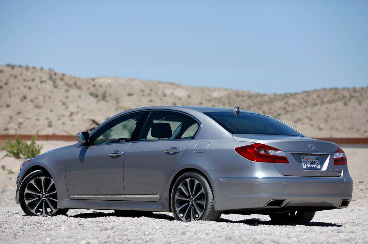 2012 Hyundai Genesis 5.0 R-Spec rear 3/4 view