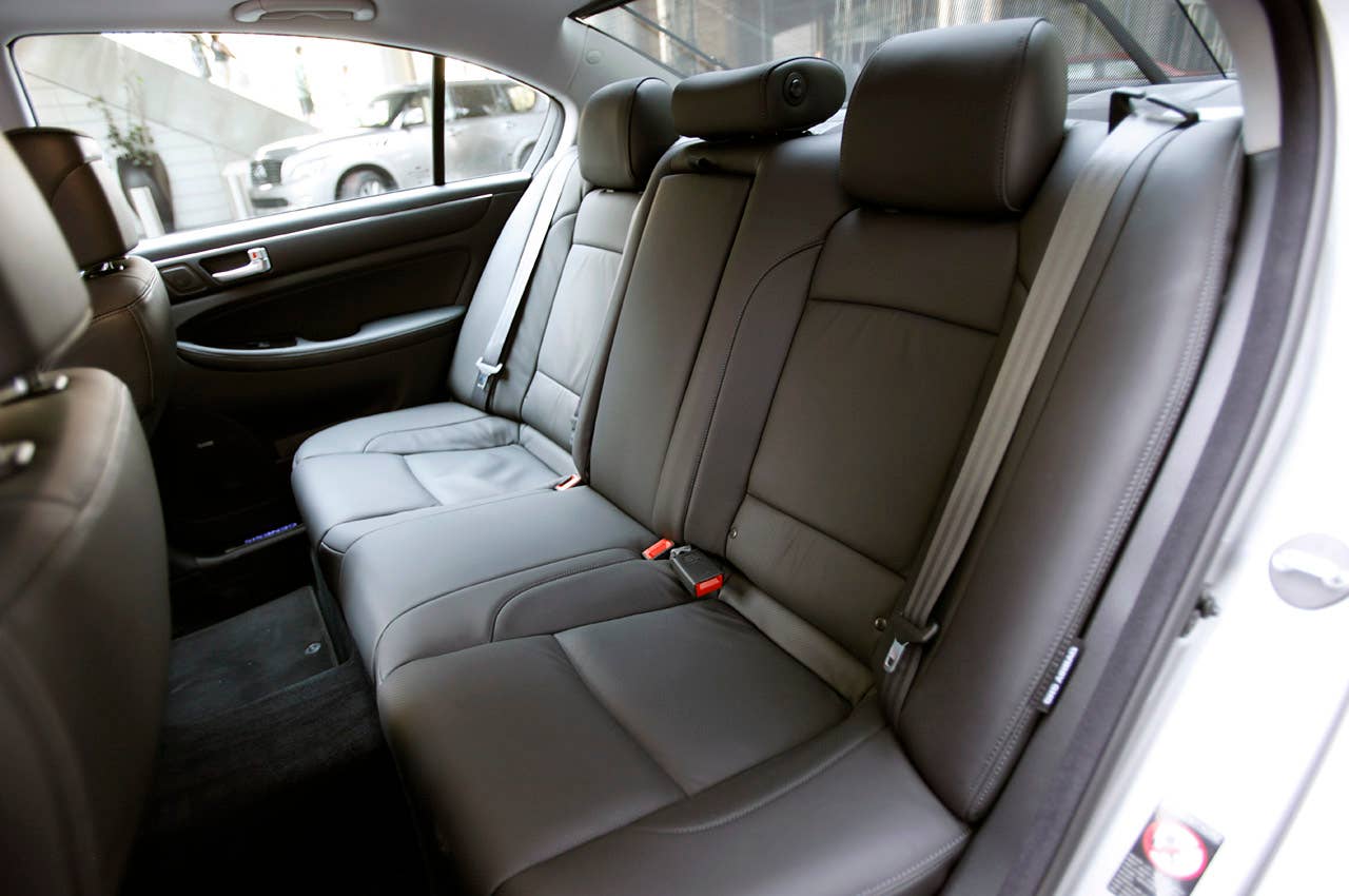 2012 Hyundai Genesis 5.0 R-Spec rear seats