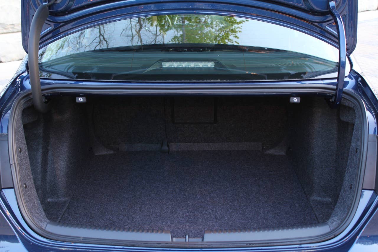 2011 Volkswagen Jetta TDI trunk