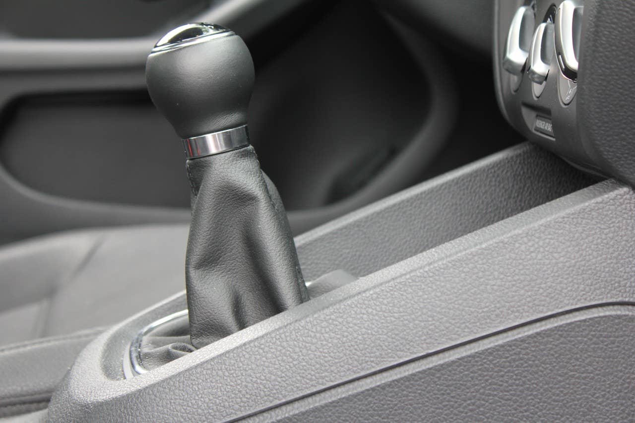 2011 Volkswagen Jetta TDI gear shifter