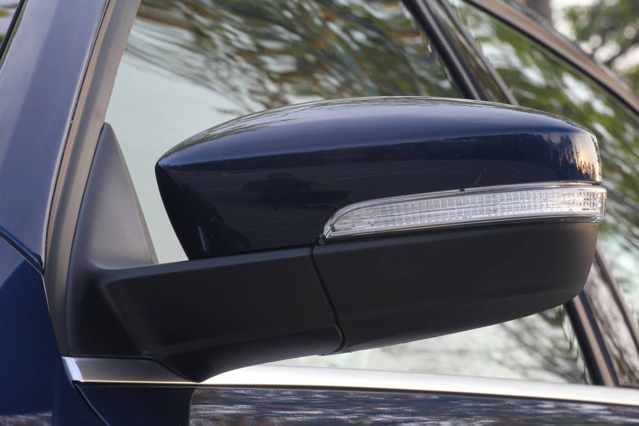2011 Volkswagen Jetta TDI mirror