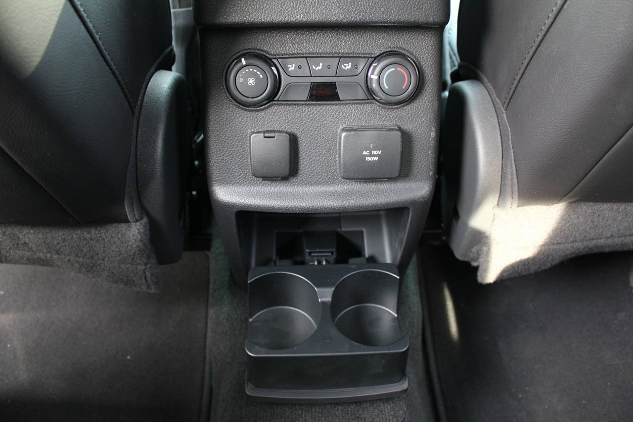 2011 Ford Explorer rear seat controls