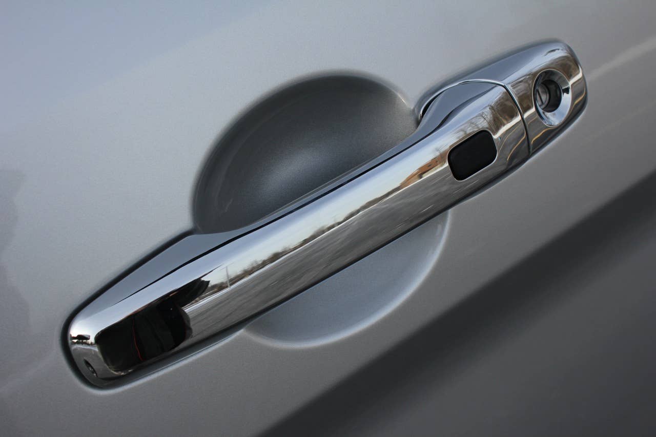 2011 Ford Explorer door handle