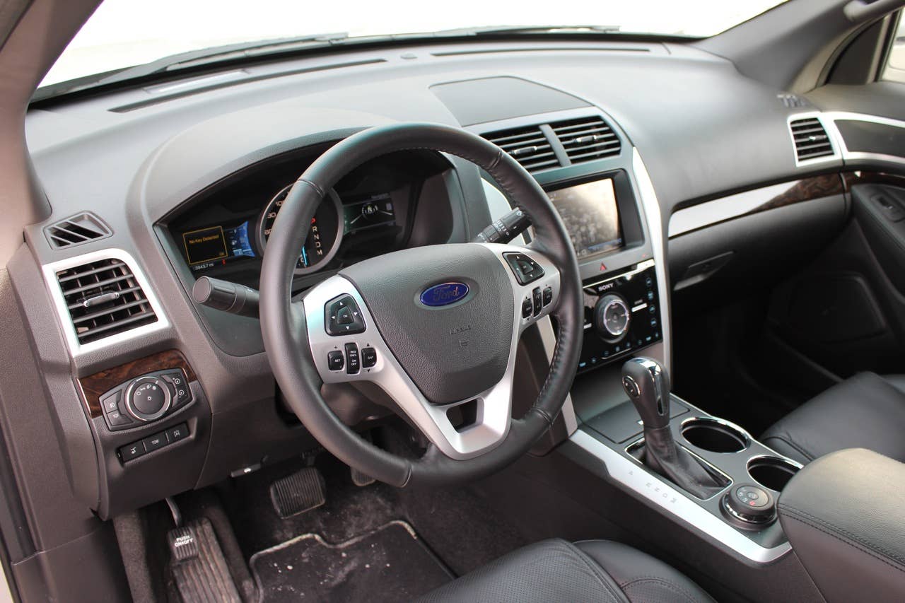 2011 Ford Explorer dashboard