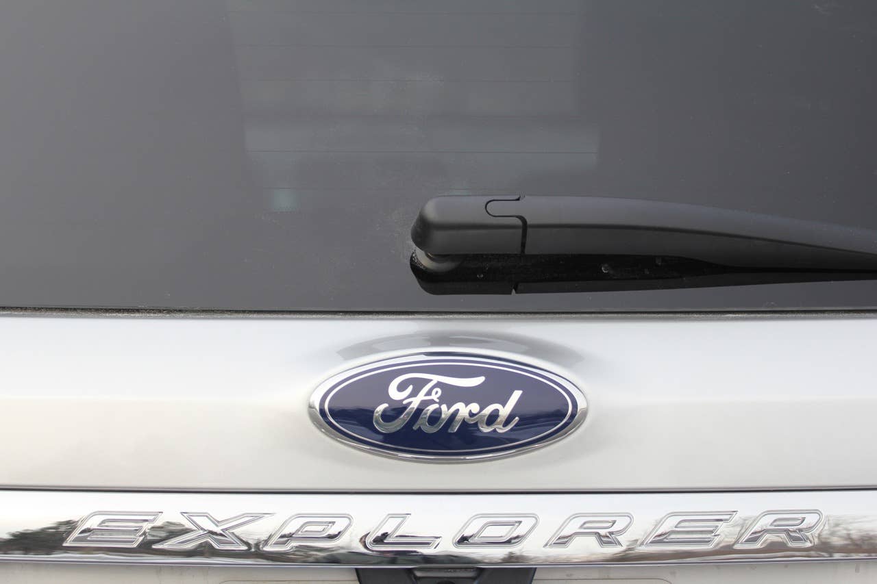 2011 Ford Explorer tail gate