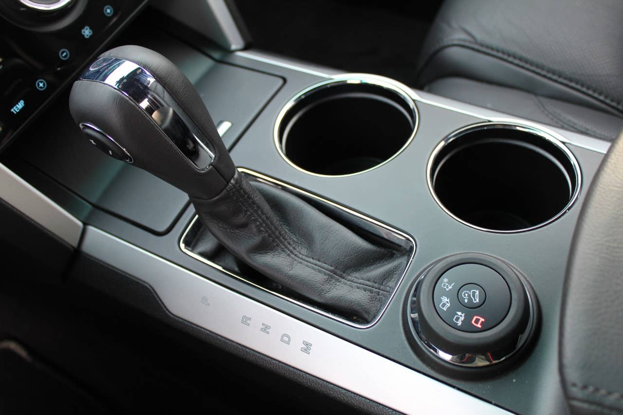 2011 Ford Explorer gearshift