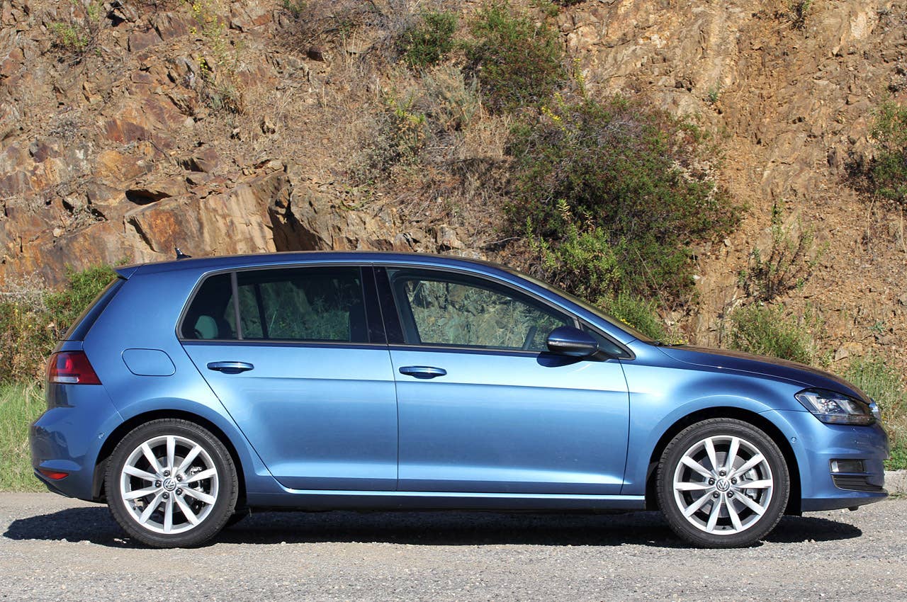 2014 Volkswagen Golf side view