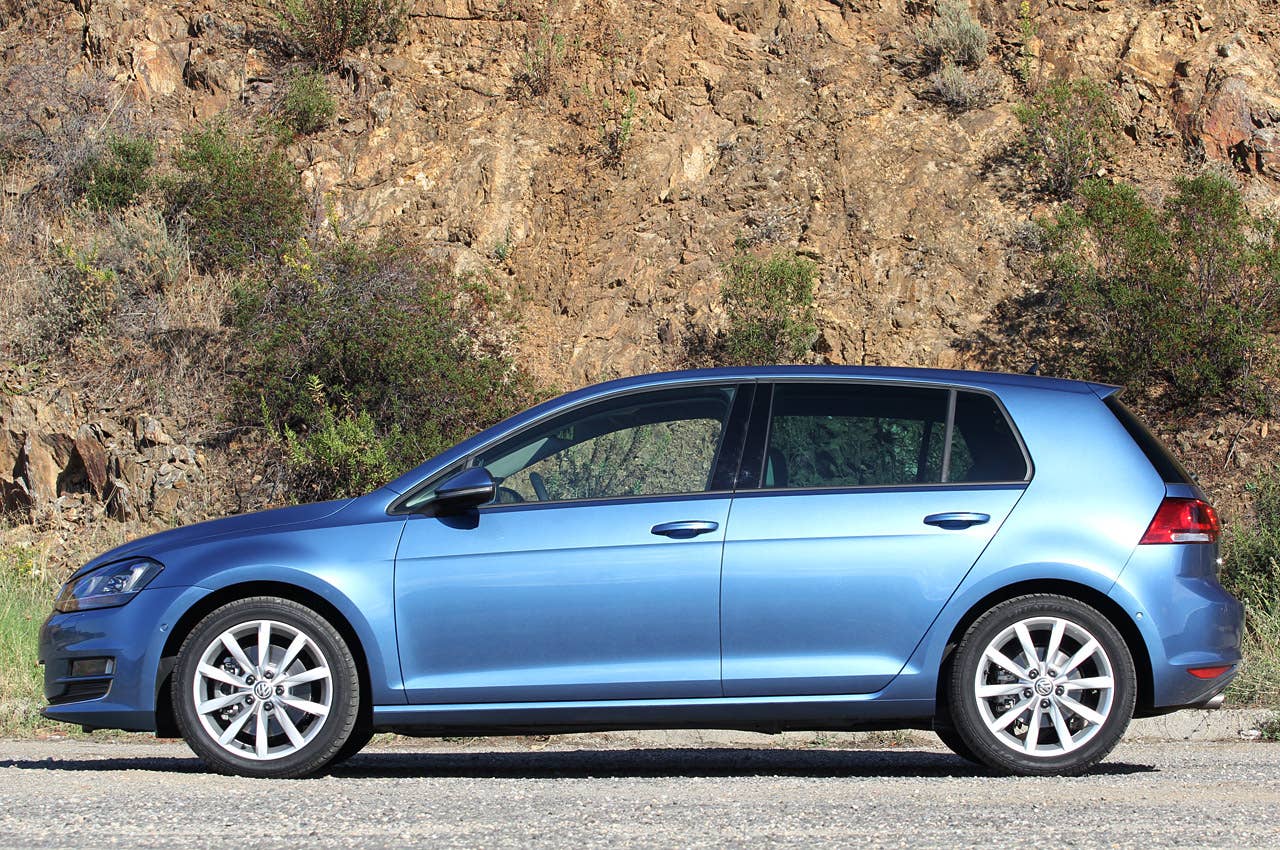 2014 Volkswagen Golf side view