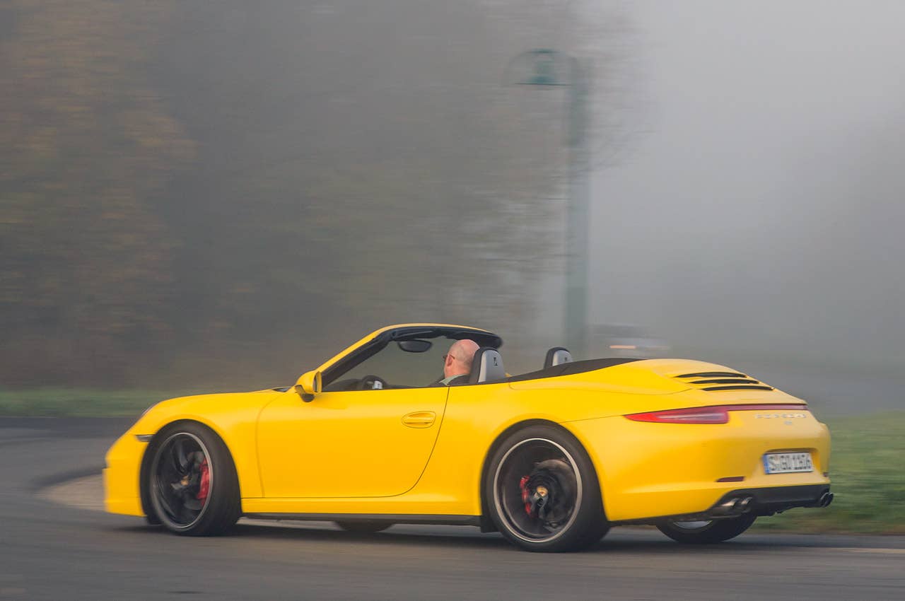 2013 Porsche 911 Carrera 4S driving