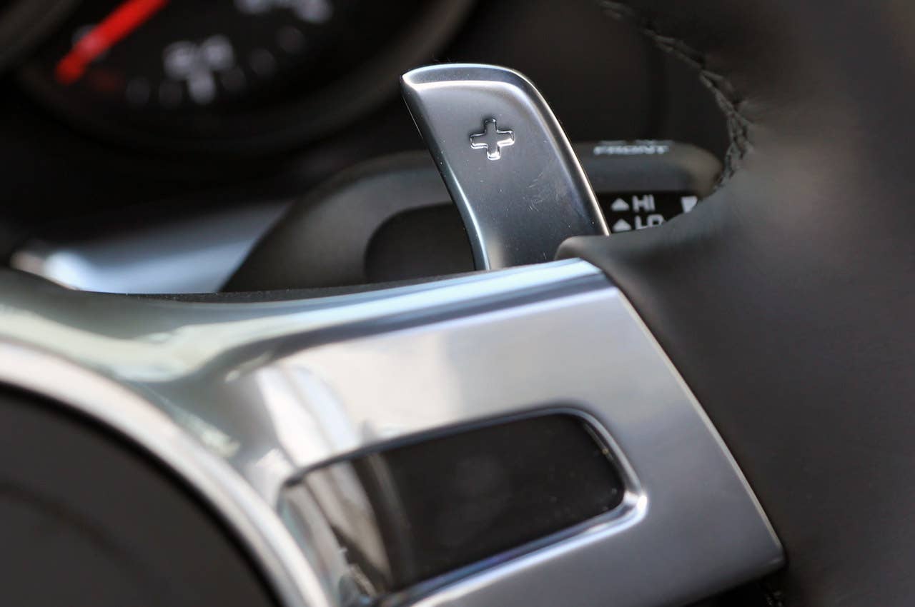 2013 Porsche 911 Carrera 4S paddle shifter