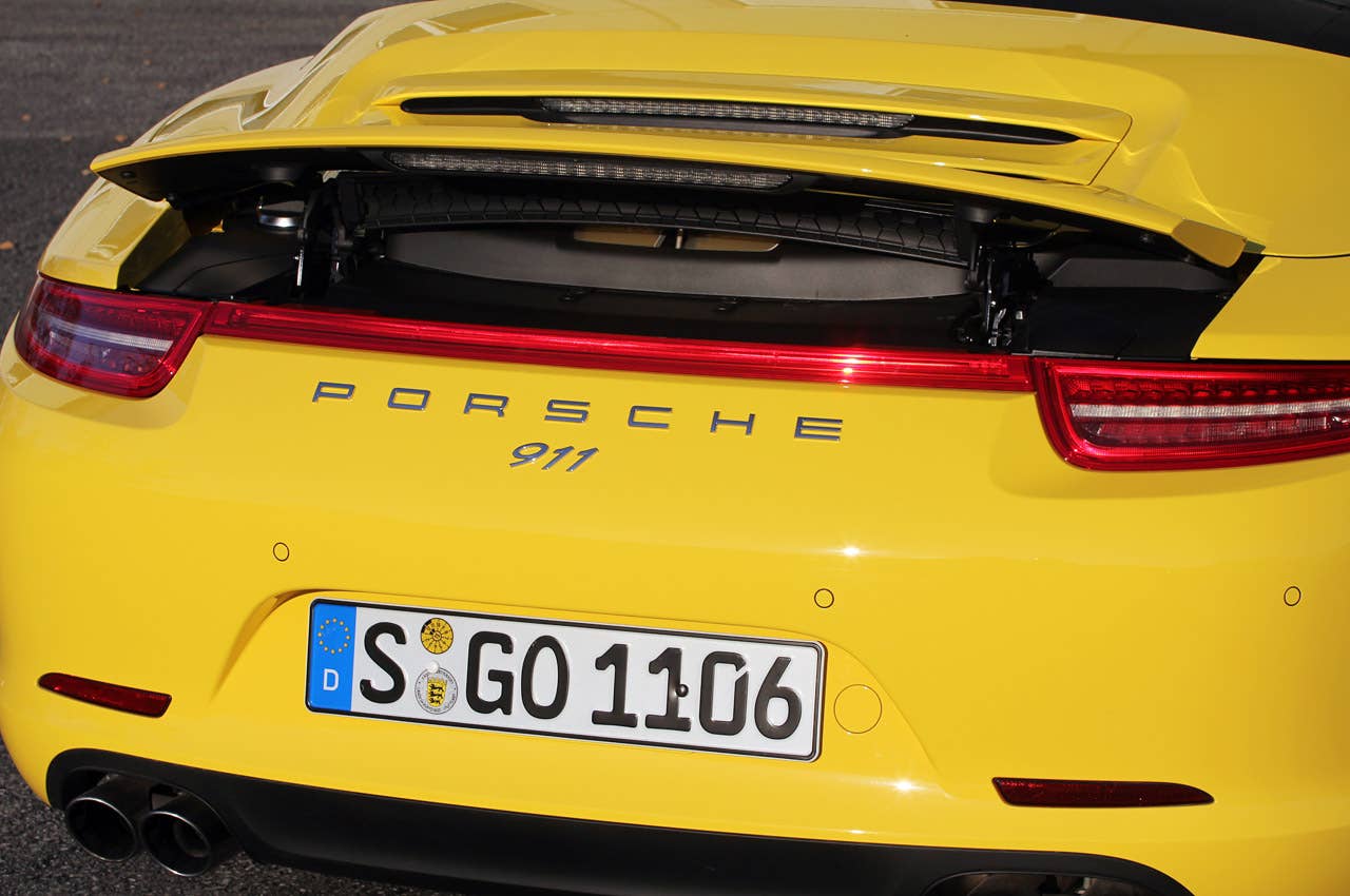 2013 Porsche 911 Carrera 4S rear detail
