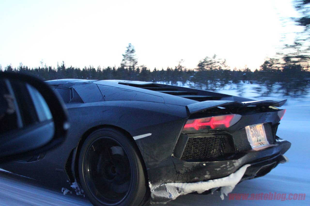 Lamborghini Aventador Roadster Spy Shots rear 3/4