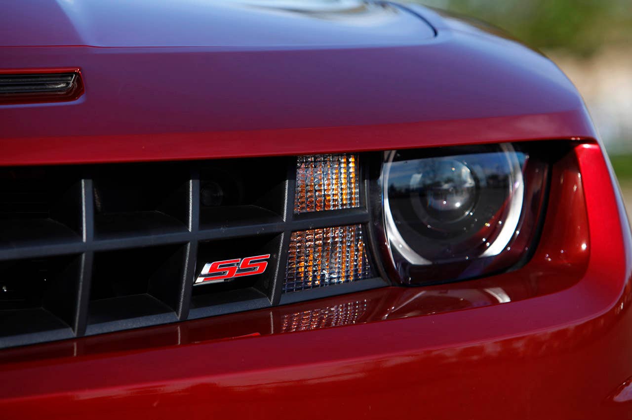 2011 Chevrolet Camaro Convertible grille