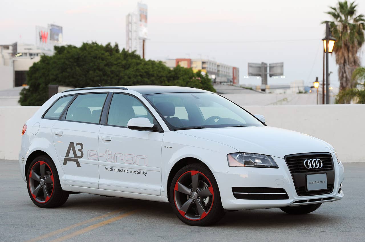 Audi A3 e-tron front 3/4 view
