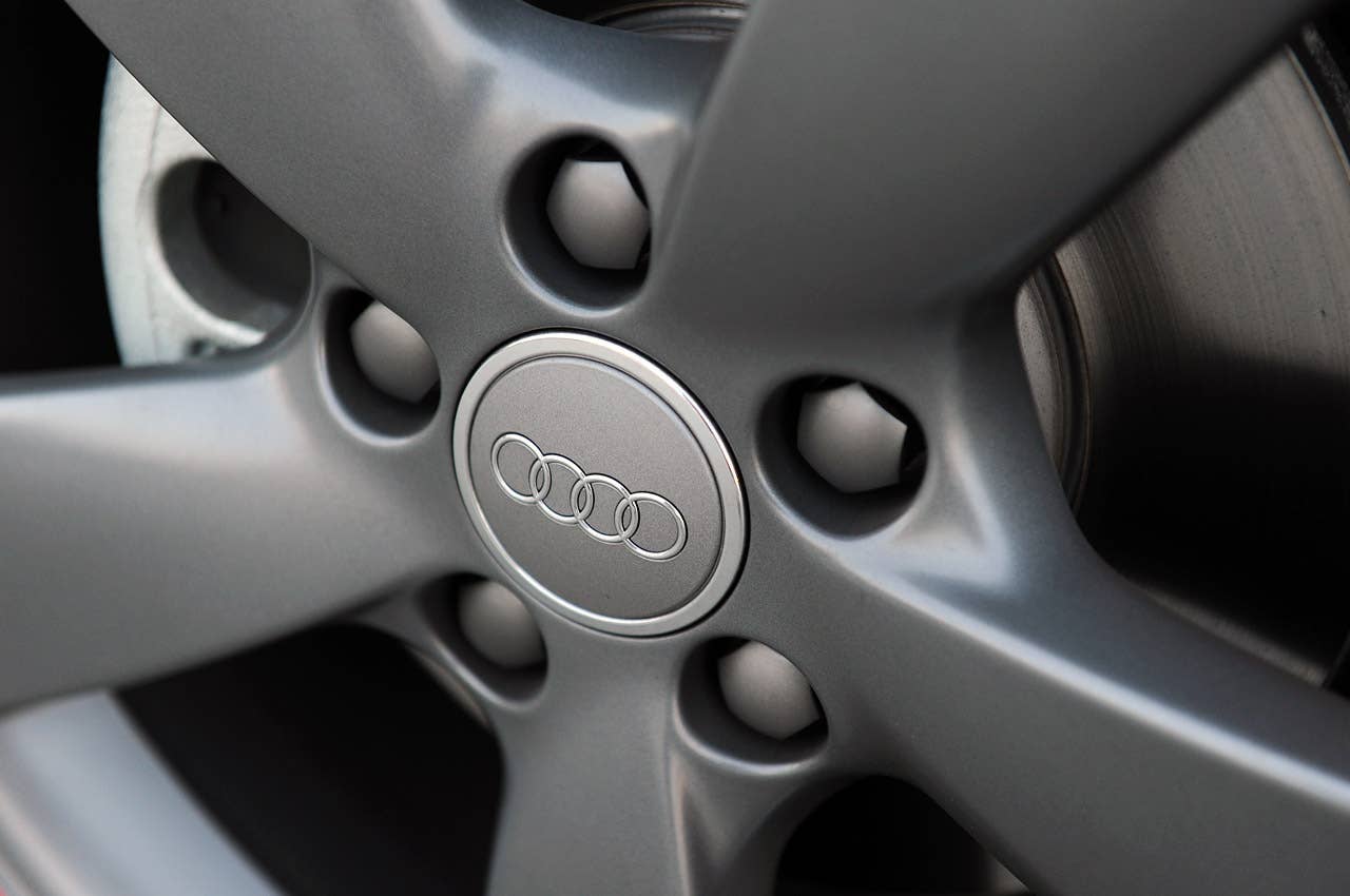 Audi A3 e-tron wheel detail