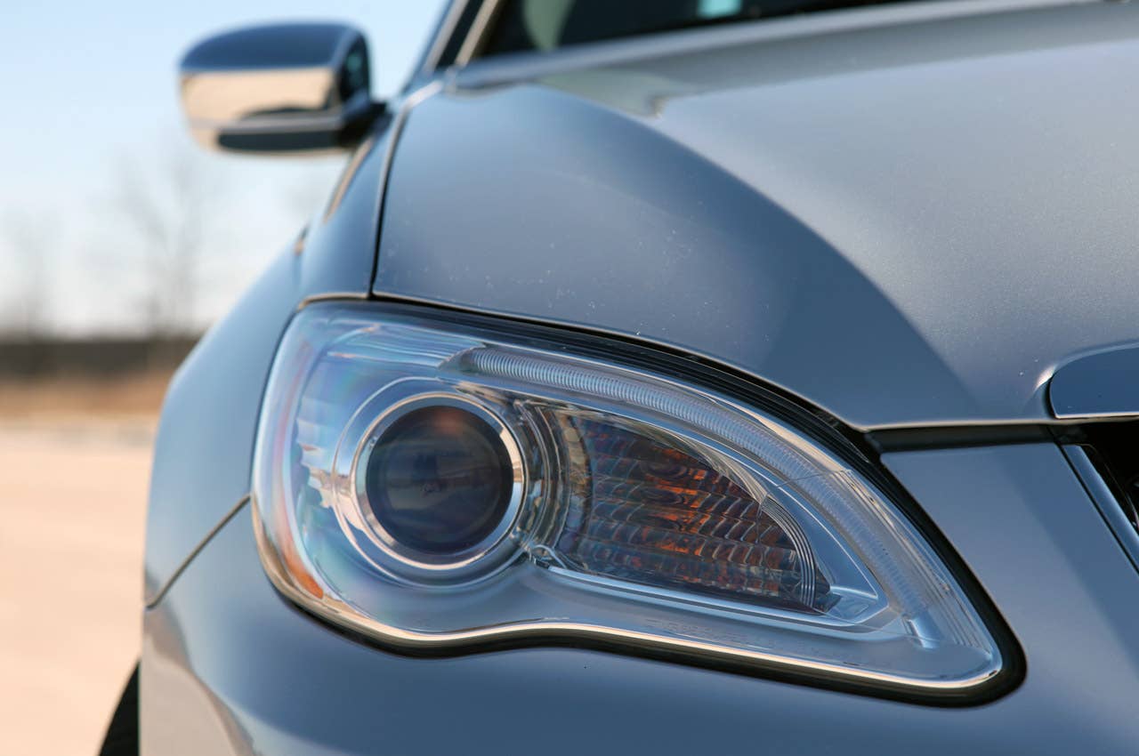2011 Chrysler 200 headlight