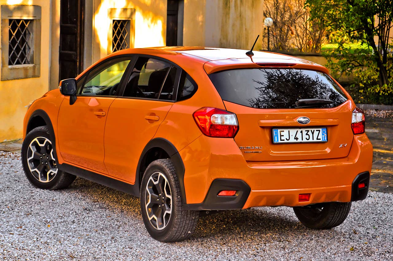 2013 Subaru XV Crosstrek rear 3/4 view