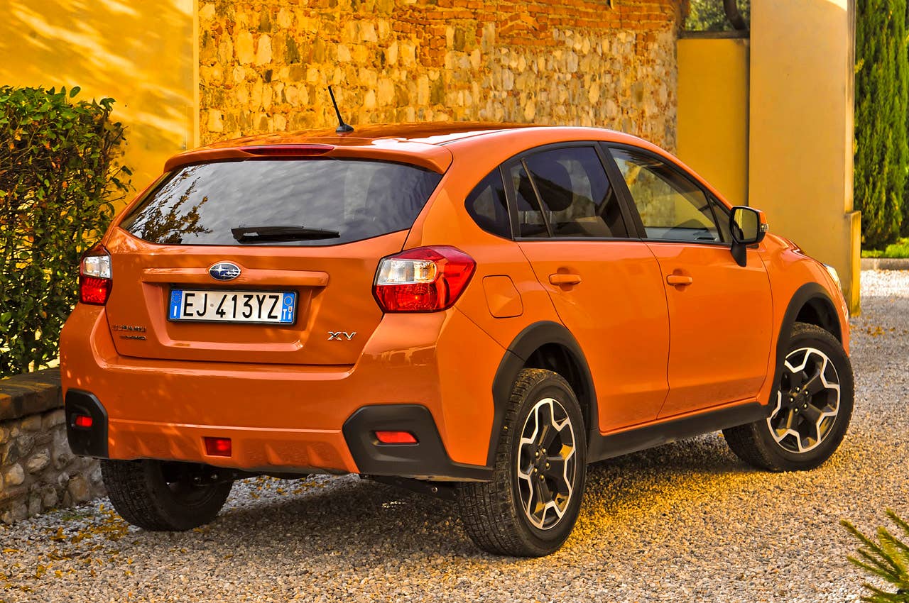 2013 Subaru XV Crosstrek rear 3/4 view
