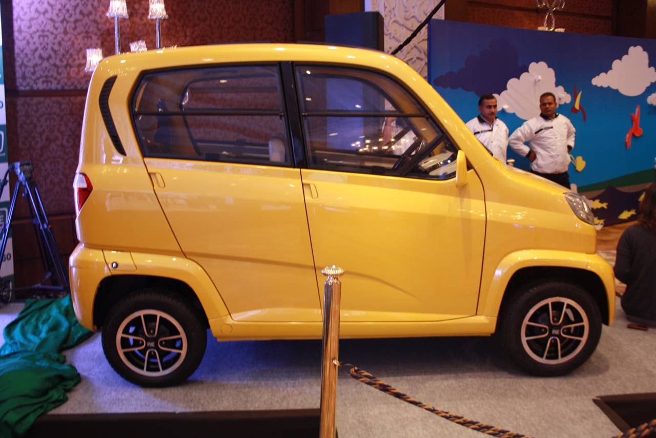 Bajaj RE60 side