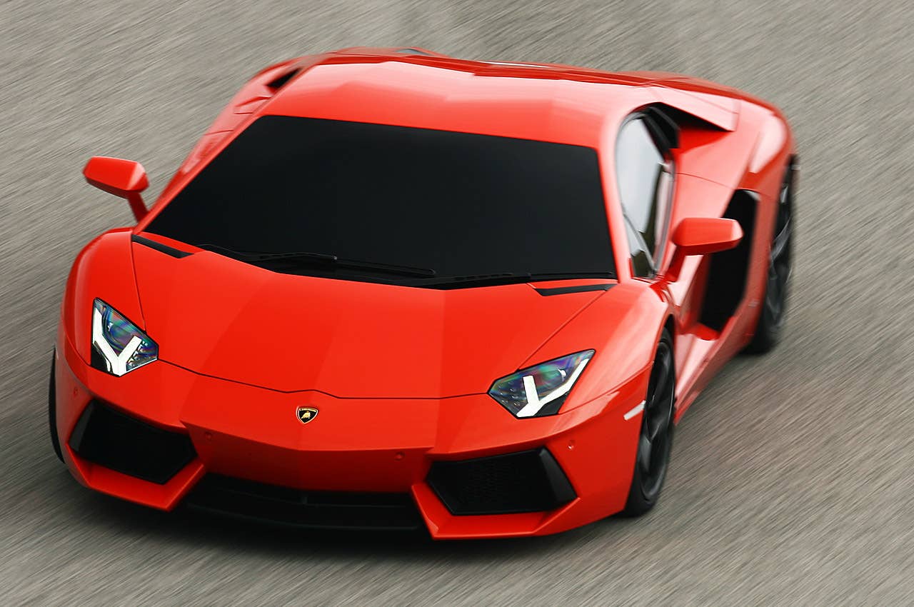 2012 Lamborghini Aventador LP700-4 driving