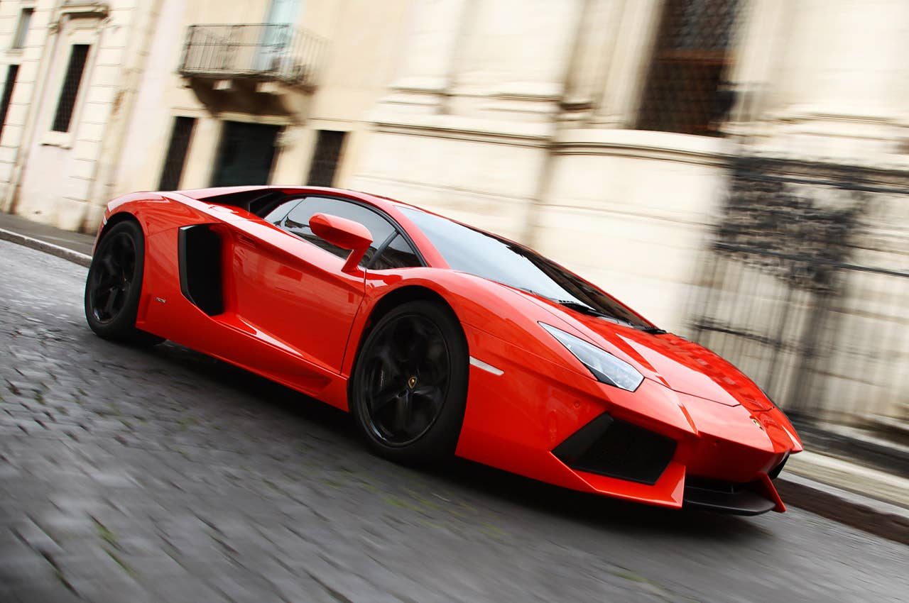 2012 Lamborghini Aventador LP700-4 driving