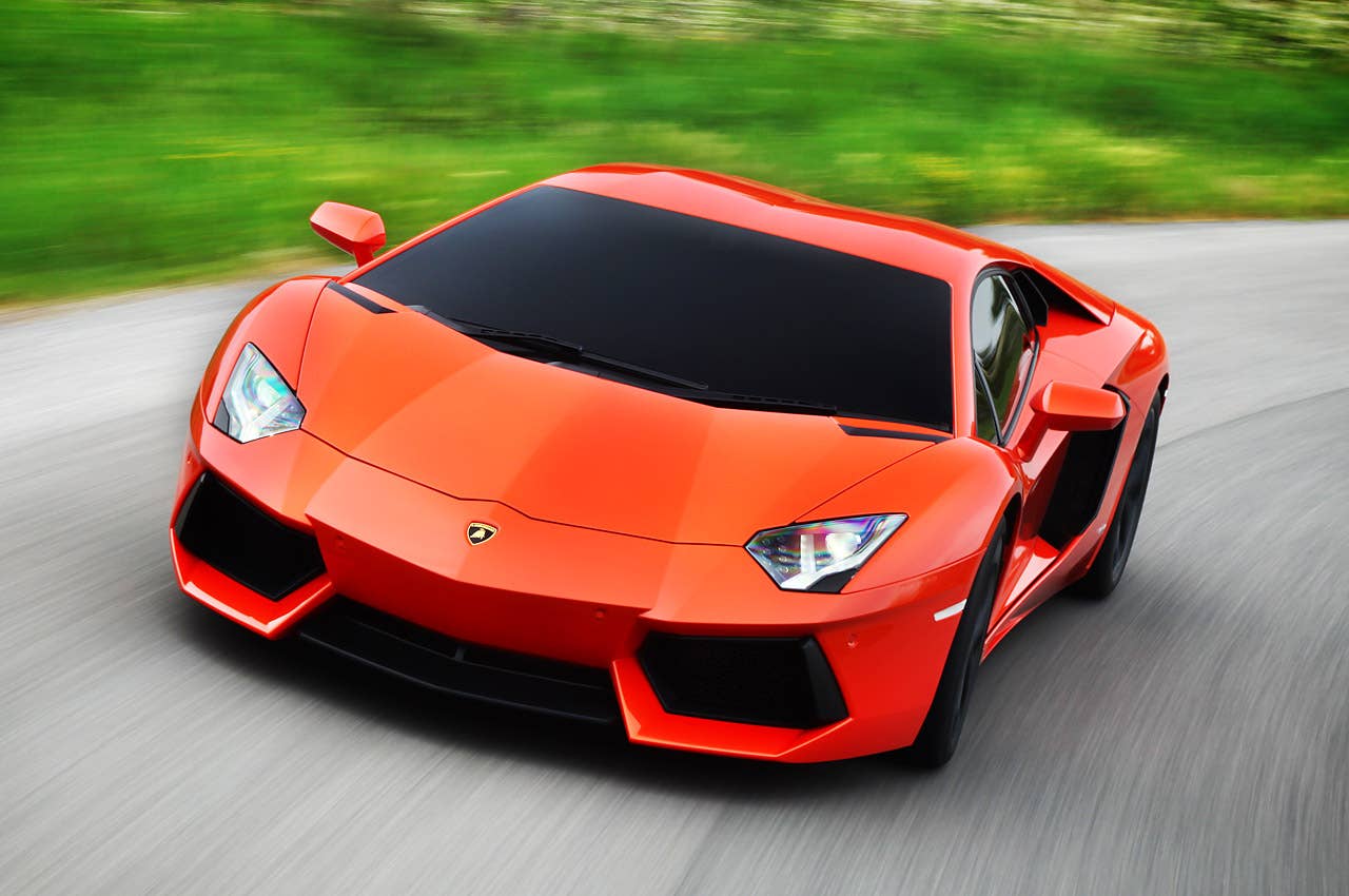 2012 Lamborghini Aventador LP700-4 driving